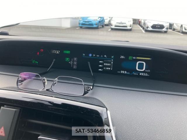 Toyota PRIUS PHV 2018-01 7879004-16
