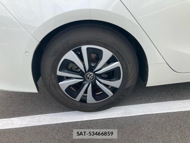 Toyota PRIUS PHV 2018-01 7879004-4