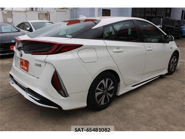 Toyota PRIUS PHV 2020-02 7903263-12
