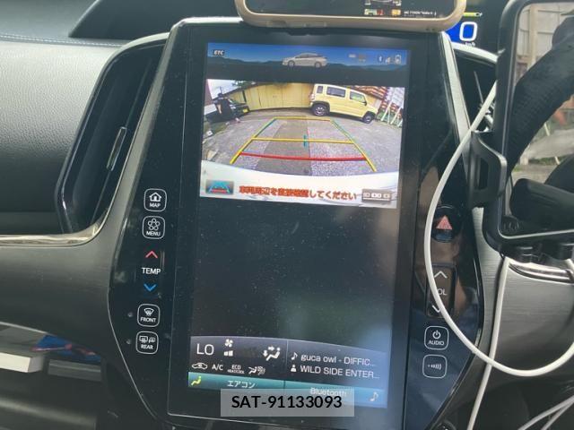 Toyota PRIUS PHV 2018-02 7963358-21