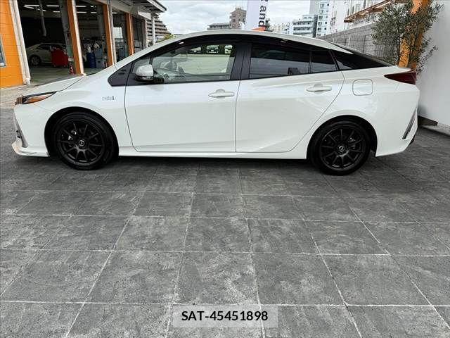 Toyota PRIUS PHV 2019-09 7963357-10
