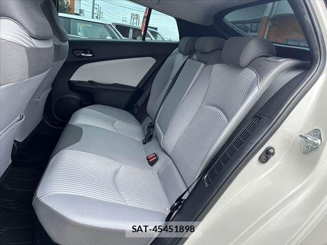 Toyota PRIUS PHV 2019-09 7963357-18
