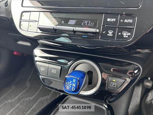 Toyota PRIUS PHV 2019-09 7963357-23