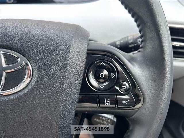 Toyota PRIUS PHV 2019-09 7963357-25