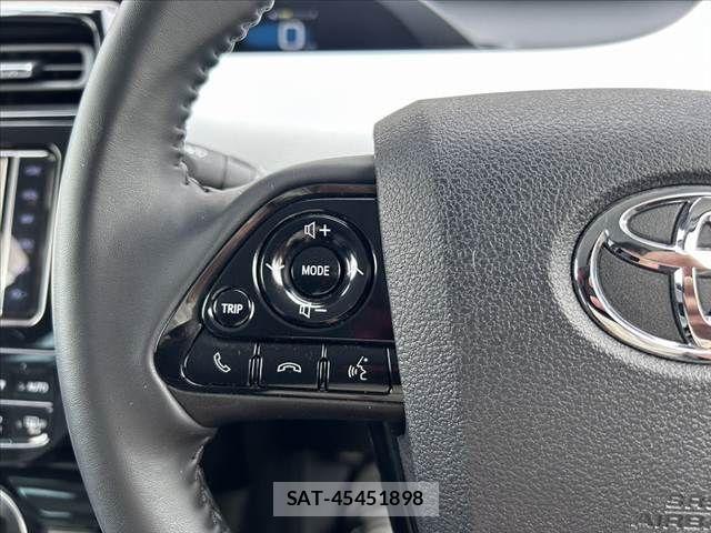 Toyota PRIUS PHV 2019-09 7963357-26