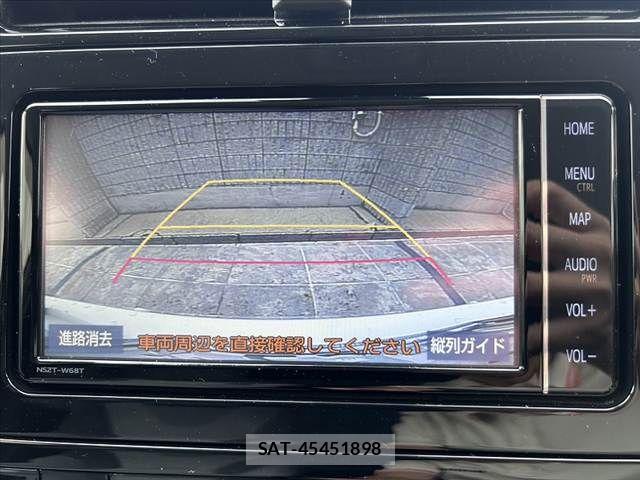 Toyota PRIUS PHV 2019-09 7963357-3
