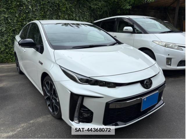 Toyota PRIUS PHV 2018-04 7980717-0