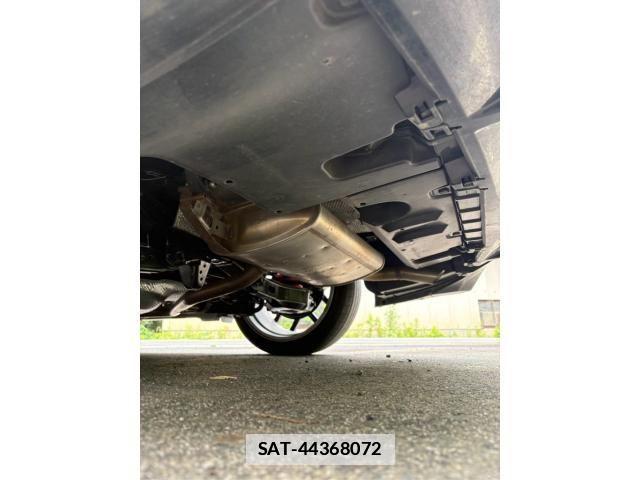 Toyota PRIUS PHV 2018-04 7980717-22