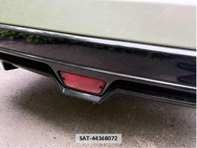 Toyota PRIUS PHV 2018-04 7980717-25