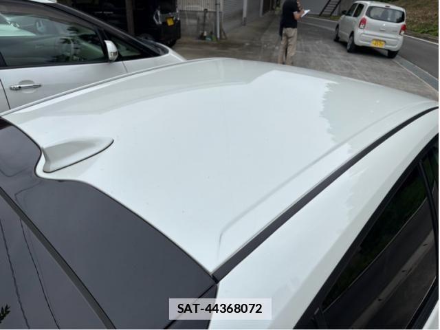 Toyota PRIUS PHV 2018-04 7980717-2