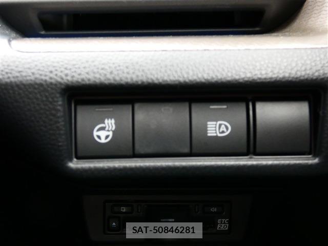 Toyota PRIUS PHV 2023-09 7980714-16