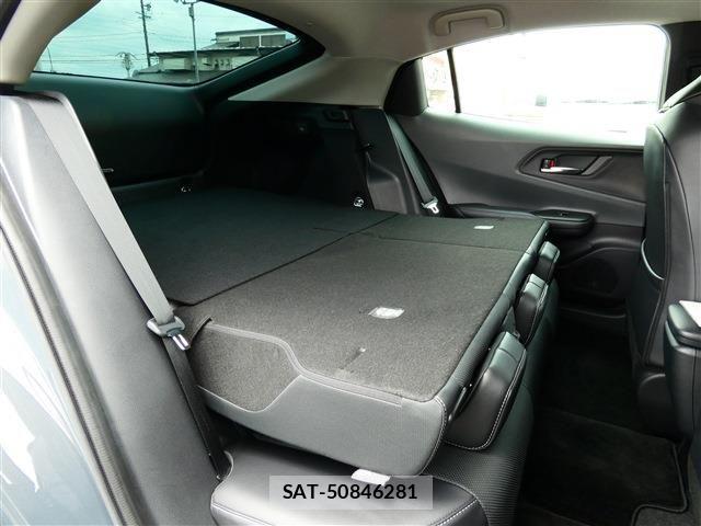 Toyota PRIUS PHV 2023-09 7980714-29