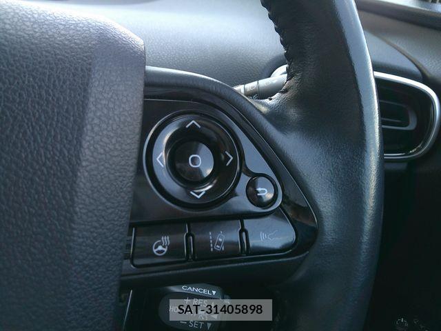 Toyota PRIUS PHV 2019-04 7980716-10