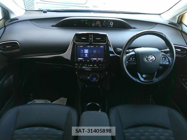 Toyota PRIUS PHV 2019-04 7980716-1