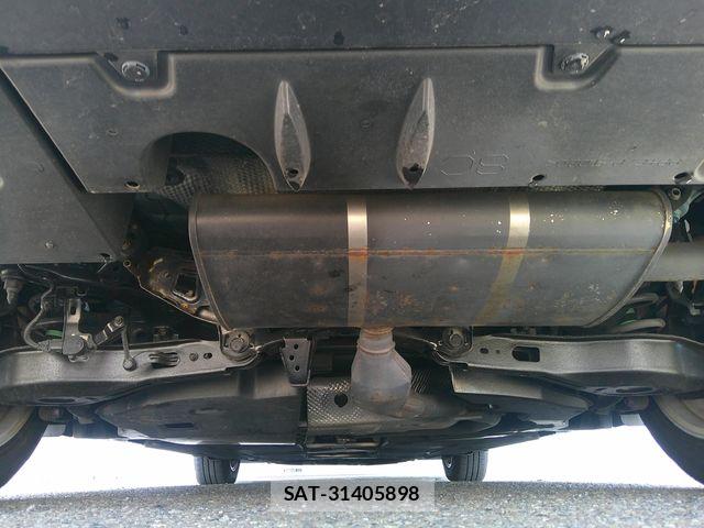 Toyota PRIUS PHV 2019-04 7980716-29
