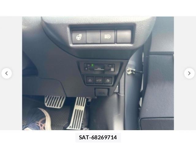 Toyota PRIUS PHV 2023-09 7980715-5