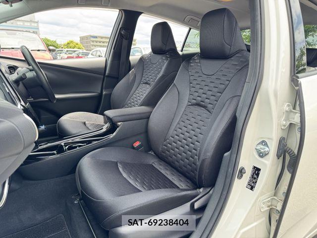 Toyota PRIUS PHV 2019-04 8037800-16