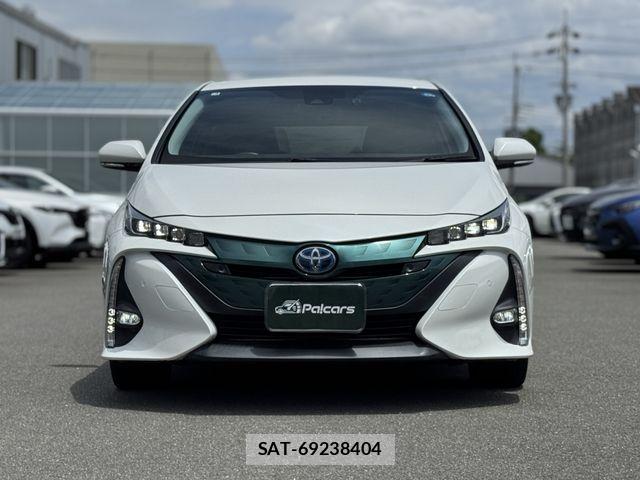 Toyota PRIUS PHV 2019-04 8037800-19