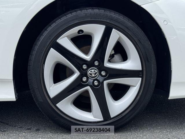 Toyota PRIUS PHV 2019-04 8037800-27