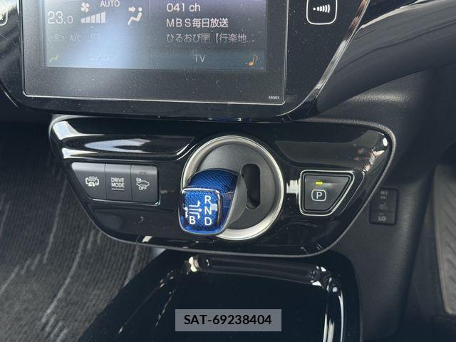 Toyota PRIUS PHV 2019-04 8037800-8