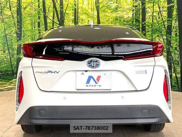 Toyota PRIUS PHV 2017-05 8037802-14