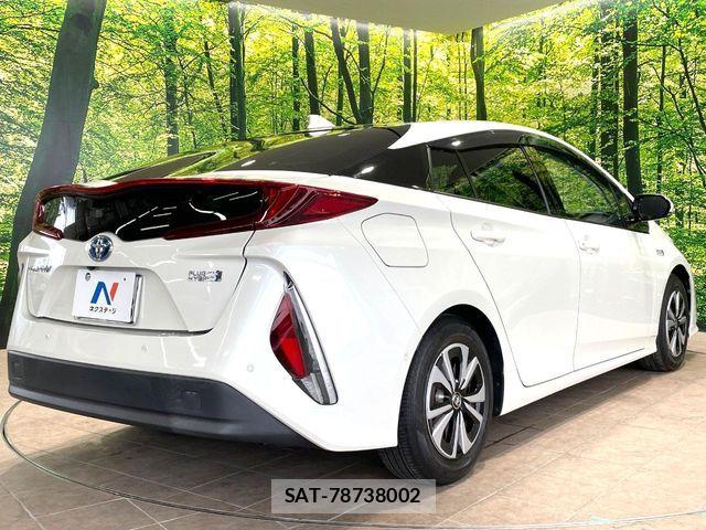 Toyota PRIUS PHV 2017-05 8037802-16