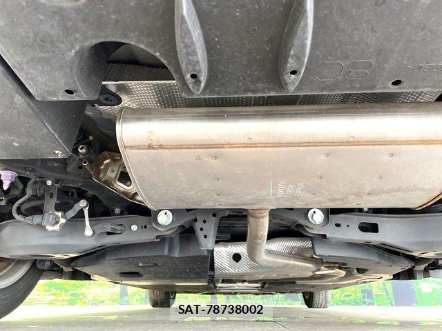 Toyota PRIUS PHV 2017-05 8037802-18