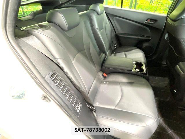 Toyota PRIUS PHV 2017-05 8037802-8