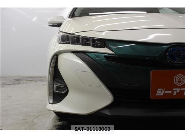 Toyota PRIUS PHV 2017-11 8037805-10