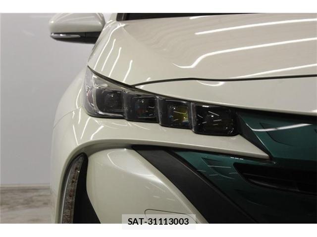 Toyota PRIUS PHV 2017-11 8037805-11
