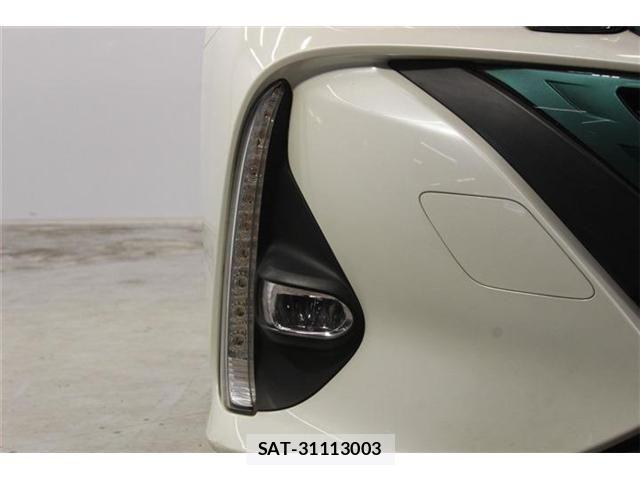 Toyota PRIUS PHV 2017-11 8037805-12