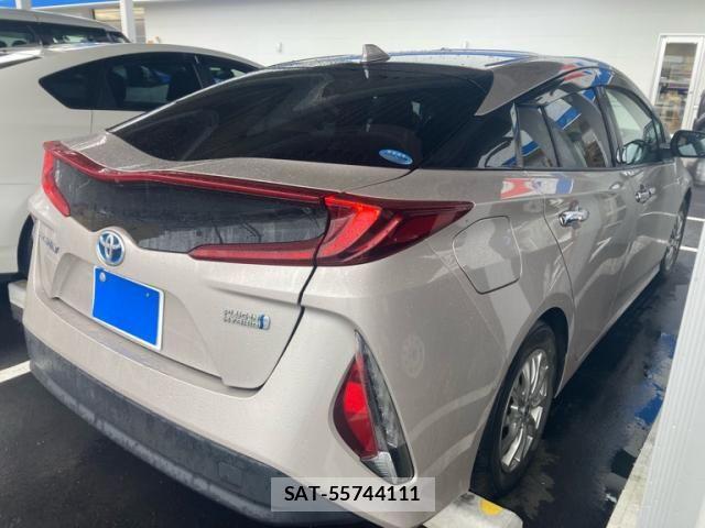 Toyota PRIUS PHV 2017-11 8037807-5