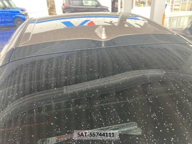 Toyota PRIUS PHV 2017-11 8037807-6