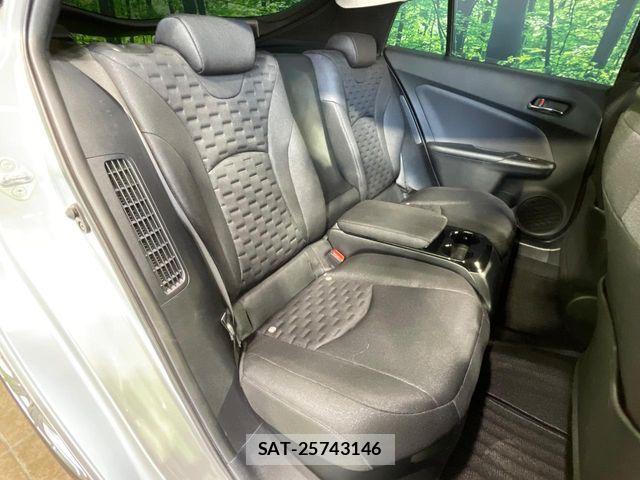 Toyota PRIUS PHV 2017-07 8037806-8