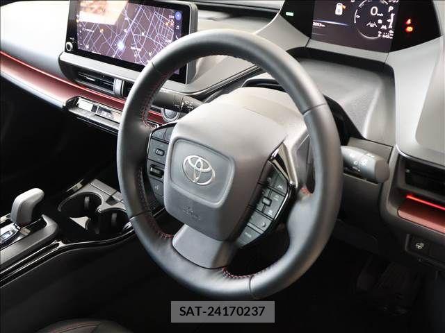 Toyota PRIUS PHV 2024-02 8075230-7