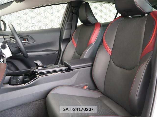 Toyota PRIUS PHV 2024-02 8075230-8