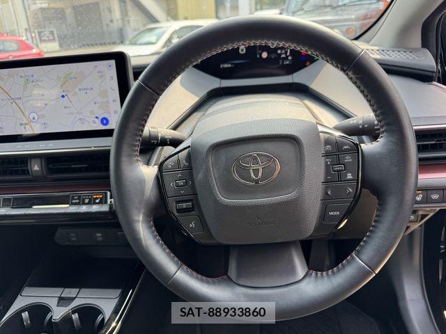 Toyota PRIUS PHV 2023-11 8075231-14