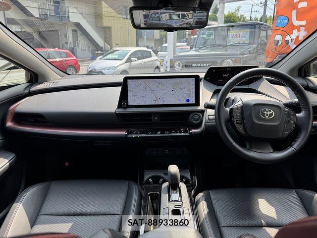 Toyota PRIUS PHV 2023-11 8075231-1