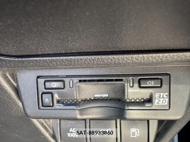 Toyota PRIUS PHV 2023-11 8075231-19