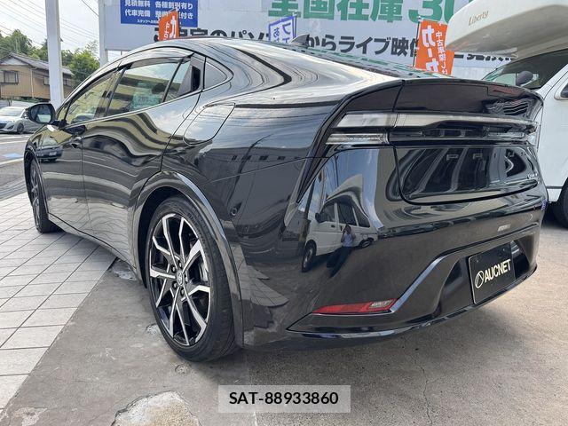 Toyota PRIUS PHV 2023-11 8075231-2