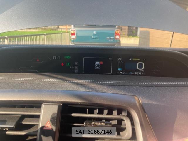 Toyota PRIUS PHV 2018-07 8075234-16