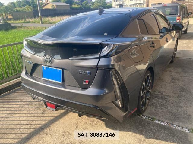 Toyota PRIUS PHV 2018-07 8075234-2