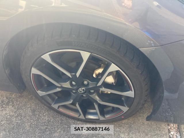 Toyota PRIUS PHV 2018-07 8075234-4