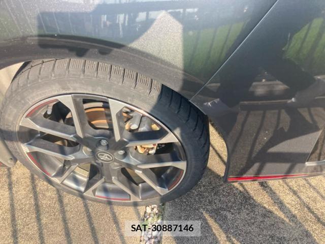 Toyota PRIUS PHV 2018-07 8075234-6