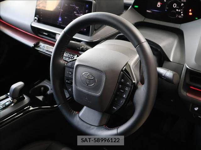 Toyota PRIUS PHV 2023-07 8075229-10