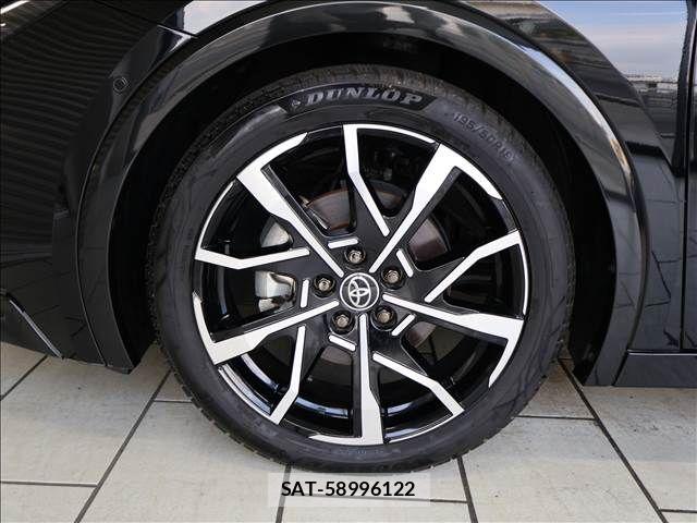 Toyota PRIUS PHV 2023-07 8075229-14