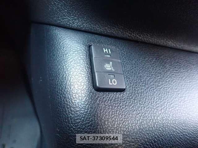 Toyota PRIUS PHV 2017-06 8101416-21