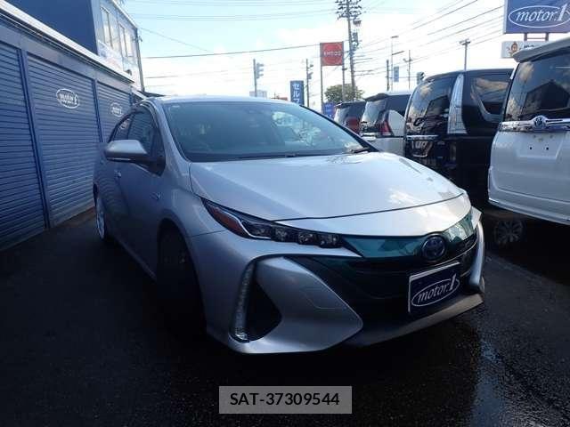 Toyota PRIUS PHV 2017-06 8101416-5