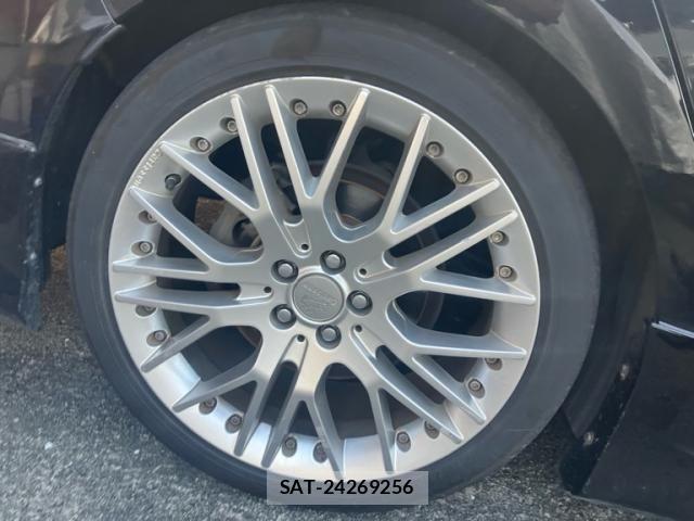 Toyota PRIUS PHV 2017-02 8101417-8