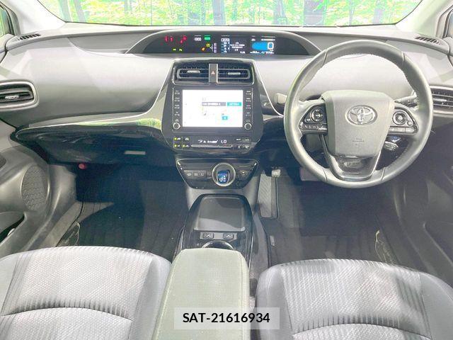 Toyota PRIUS PHV 2021-06 8101411-1